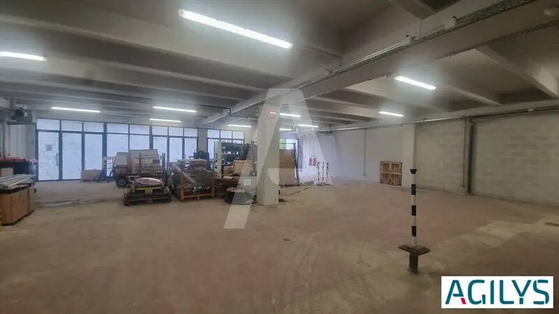 14 Avenue Du 1er Mai, Palaiseau to rent - Interior Photo - Image 2 of 4