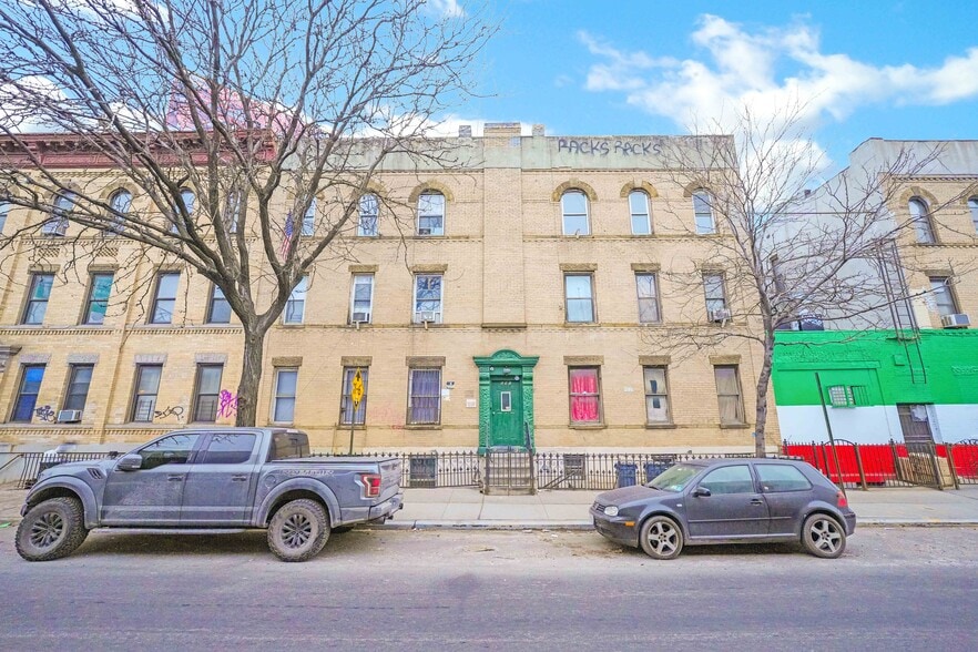 695 Meeker Ave, Brooklyn 11222 Residential for Sale UK