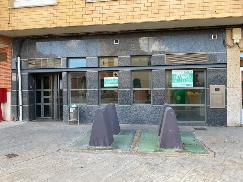 Retail in León, León for sale Building Photo- Image 1 of 16