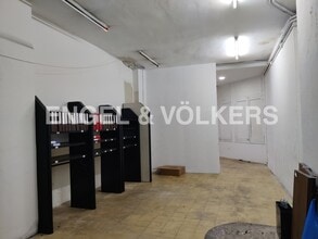 Retail in Barcelona, Barcelona to rent Interior Photo- Image 1 of 4