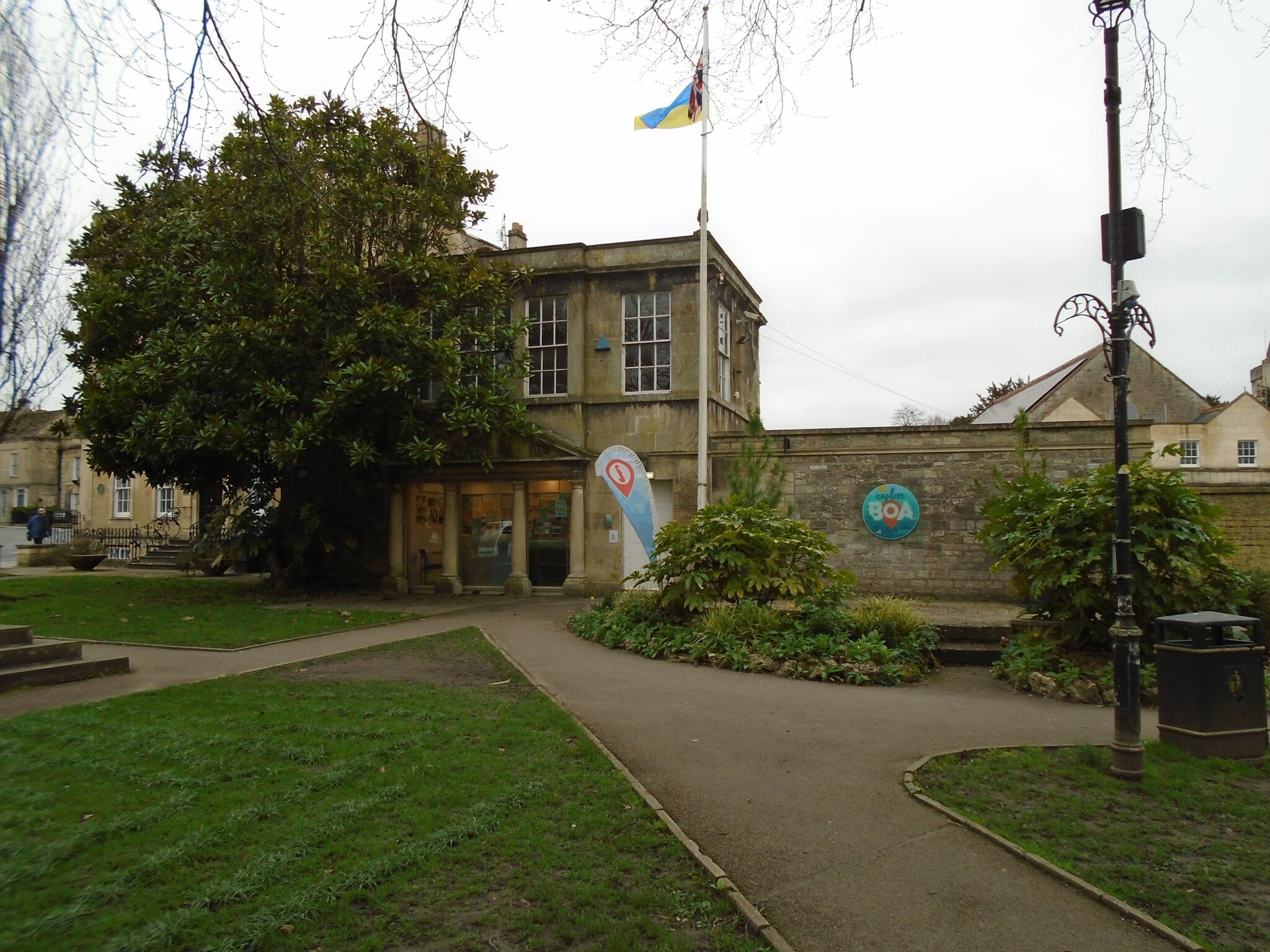 50 St. Margarets St, Bradford On Avon to rent Building Photo- Image 1 of 6