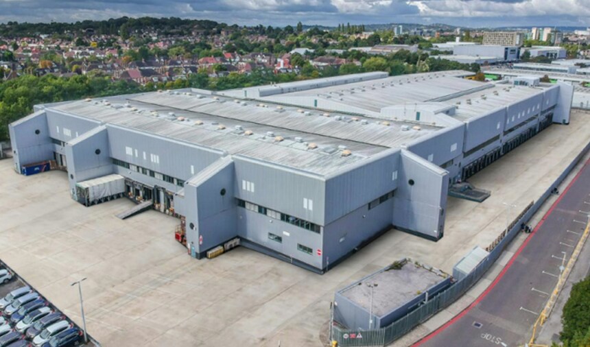 41-44 Kendal Av, London to rent Building Photo- Image 1 of 4