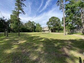 33210 Magnolia Cir, Magnolia, TX for sale Building Photo- Image 1 of 1