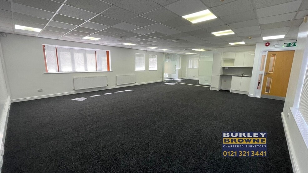 Trinity Pl, Sutton Coldfield to rent - Building Photo - Image 3 of 10