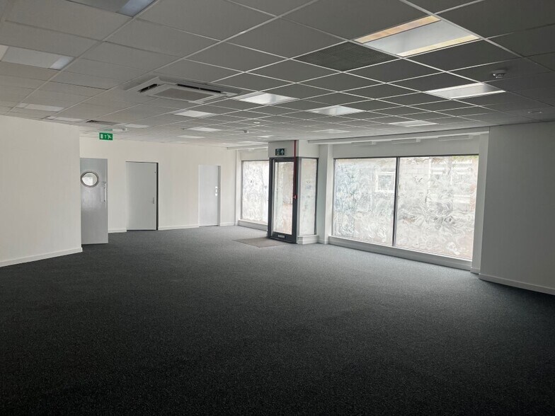 36-38 High St, Leven to rent - Building Photo - Image 3 of 3