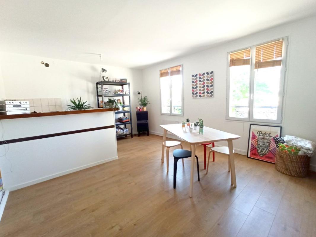 Office in Poissy to rent Interior Photo- Image 1 of 6