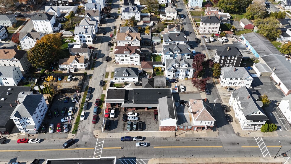 347 Dartmouth St, New Bedford, MA for sale - Aerial - Image 1 of 31