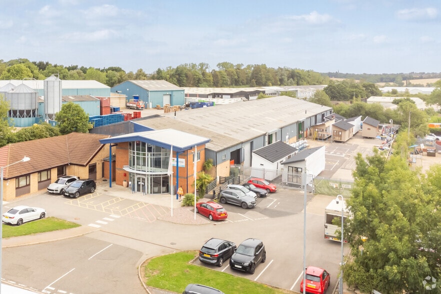 45-49 Bradfield Rd, Wellingborough to rent - Building Photo - Image 1 of 3