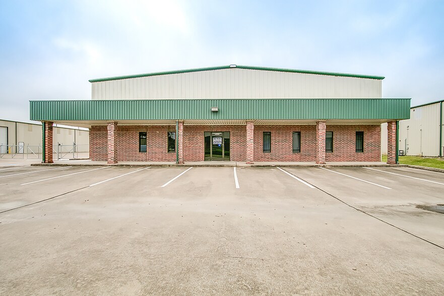 4525-4555 Brittmoore Rd, Houston, TX for rent - Building Photo - Image 2 of 15