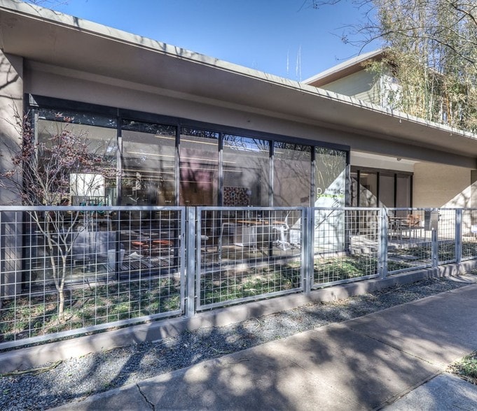 616 Hawthorne St, Houston, TX to rent - Building Photo - Image 3 of 8