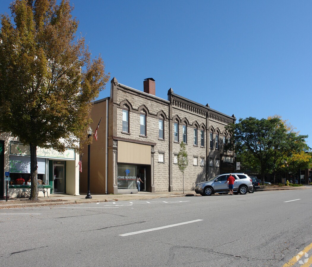 102 High St, Wadsworth 44281 Downtown Wadsworth On the Square