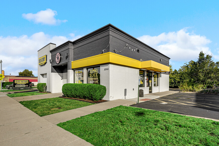 TurnKey DriveThru Restaurant- Liquor & Gaming - Commercial Property