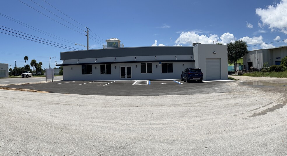 2412 S Harbor City Blvd, Melbourne, FL for rent - Building Photo - Image 1 of 4