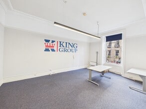 3 Alva St, Edinburgh to rent Interior Photo- Image 2 of 4