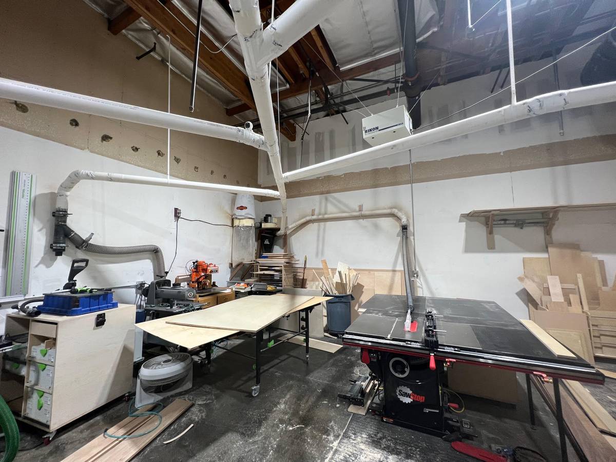 5625 E Firestone Blvd, South Gate, CA to rent Interior Photo- Image 1 of 4