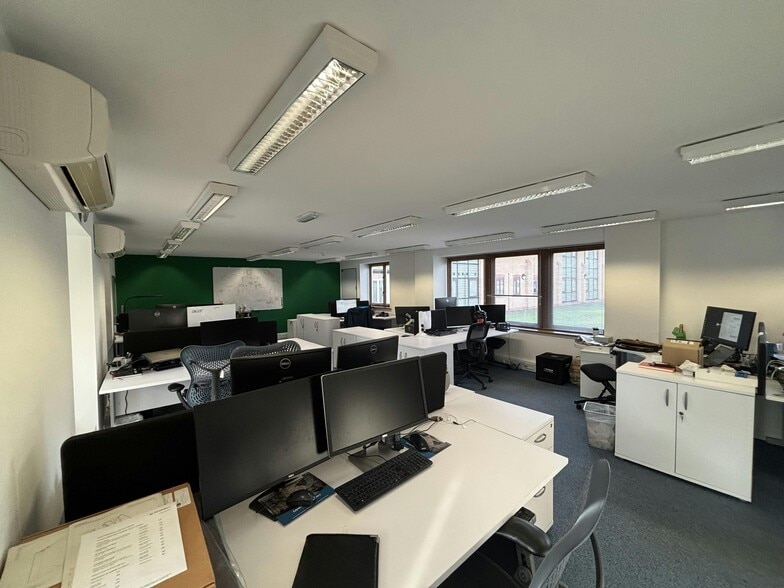 3 Dry Drayton Rd, Oakington to rent - Building Photo - Image 2 of 5