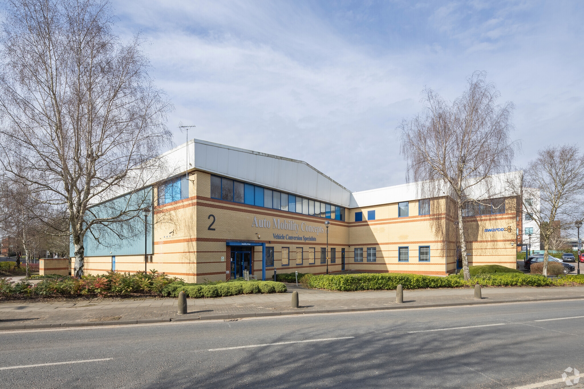 Maxted Rd, Hemel Hempstead to rent Building Photo- Image 1 of 3