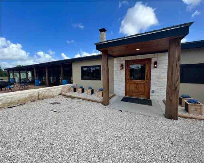 701 FM 1160, Louise, TX for rent - Building Photo - Image 2 of 13