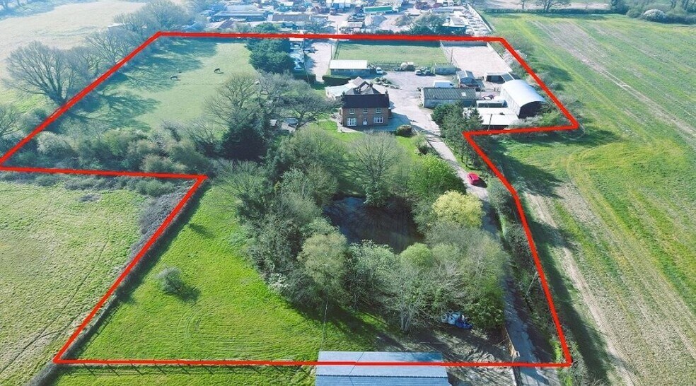 Plough Rd, Smallfield for sale - Primary Photo - Image 1 of 1