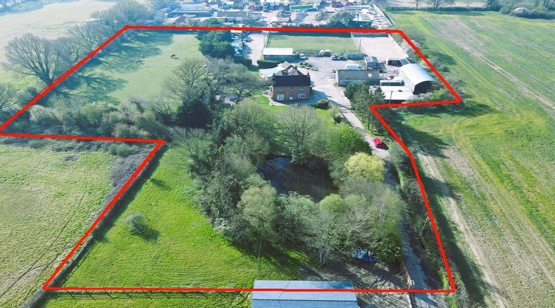 Plough Rd, Smallfield for sale Primary Photo- Image 1 of 1