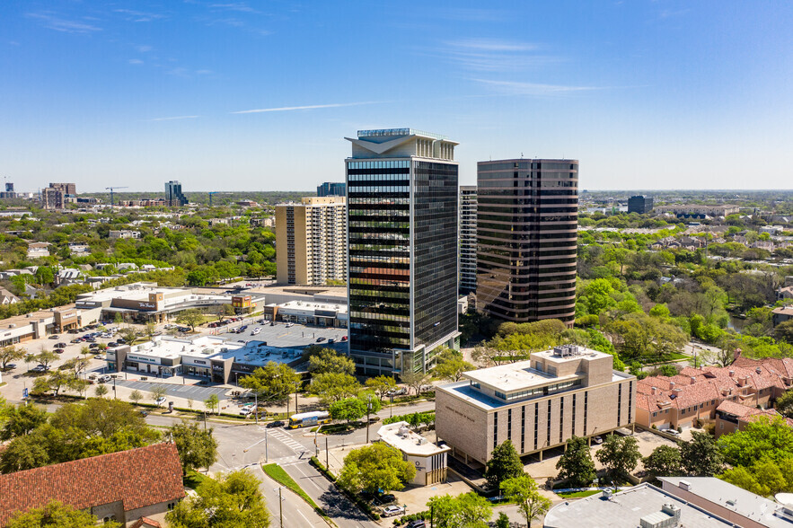 3838 Oak Lawn Ave, Dallas, TX for rent - Building Photo - Image 3 of 3