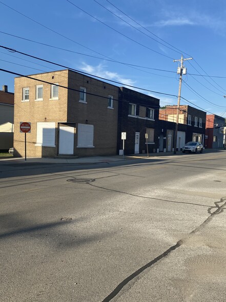 701 Hamilton Ave, Farrell, PA for sale - Primary Photo - Image 1 of 1