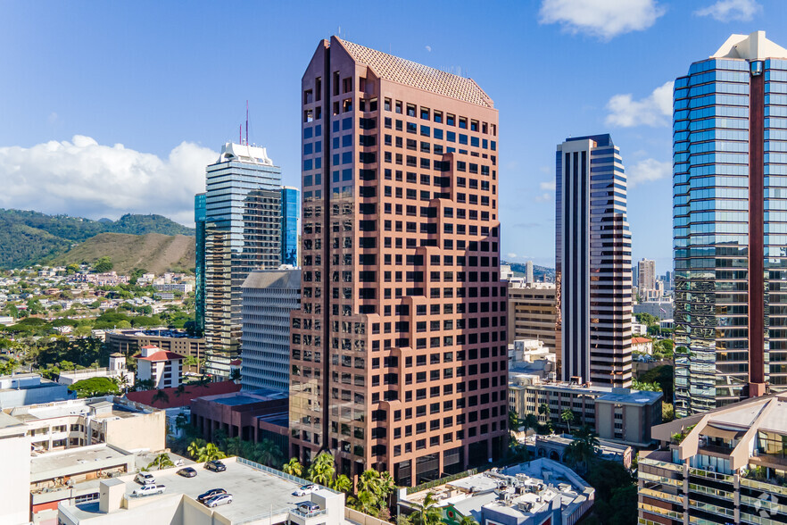 1132 Bishop St, Honolulu, HI for sale - Building Photo - Image 1 of 1