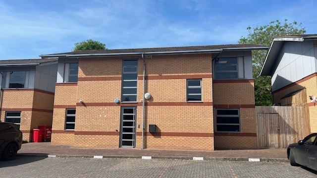 9 Shottery Brook, Binton to rent Building Photo- Image 1 of 2