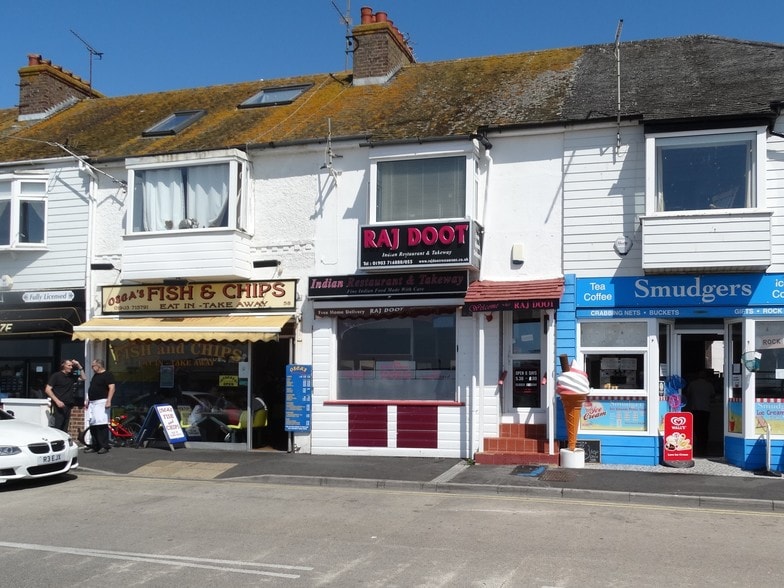 59 Pier Rd, Littlehampton for sale - Primary Photo - Image 1 of 1