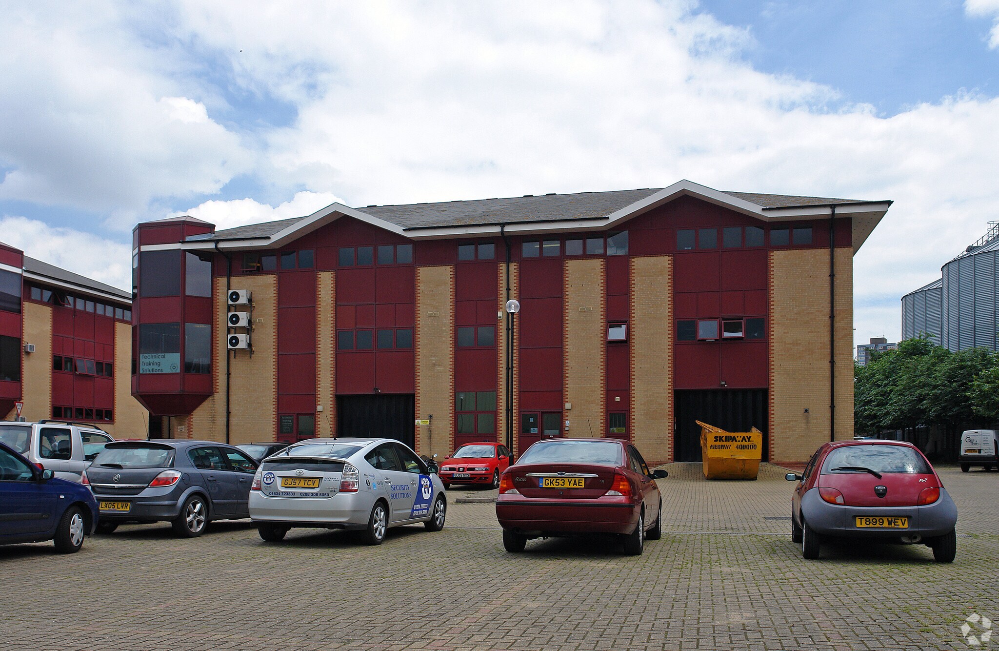 Neptune Way, Rochester for sale Primary Photo- Image 1 of 1