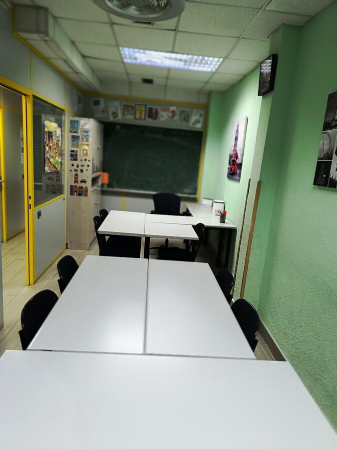 Móstoles, MAD 28931 - Unit PT 04 y 02, Esc. 11 - - Interior Photo - Image 2 of 5