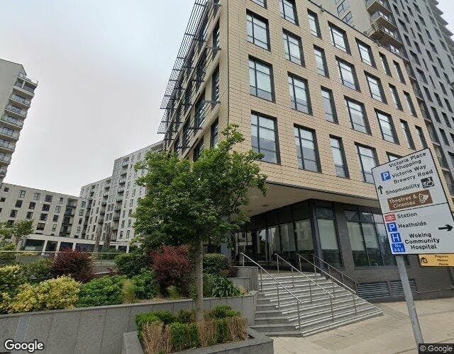 Guildford Rd, Woking to rent - Building Photo - Image 3 of 5