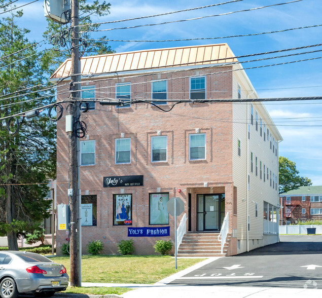 642 Newark Ave, Elizabeth, NJ for sale - Primary Photo - Image 1 of 1