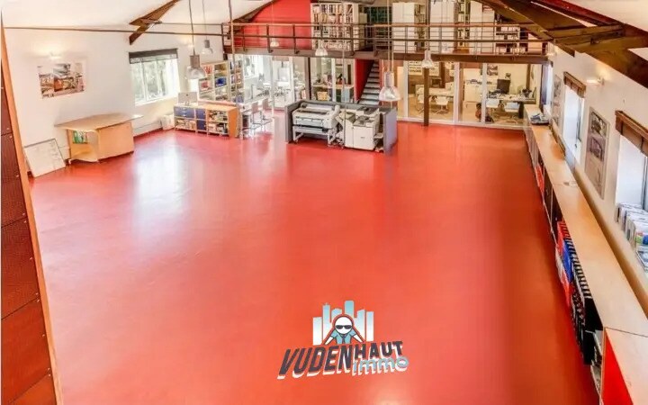 Office in Toulouse for sale Interior Photo- Image 1 of 10