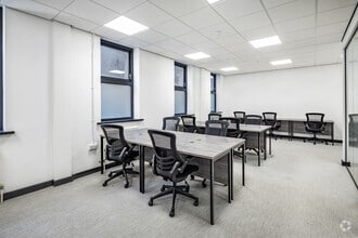 33-34 Winckley Sq, Preston to rent Interior Photo- Image 1 of 2