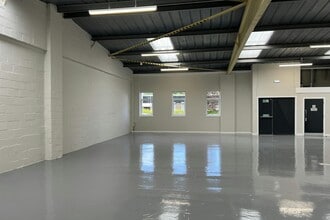 15-19 Carron Pl, East Kilbride to rent Interior Photo- Image 1 of 9