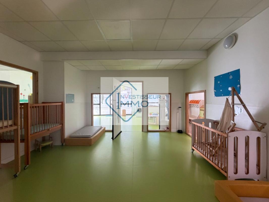 Retail in Vincennes for sale Interior Photo- Image 1 of 12