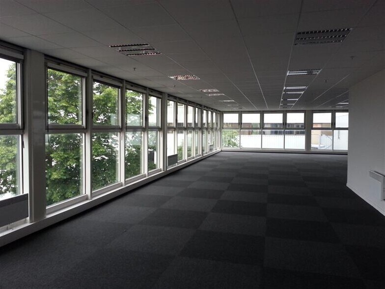 Industrial in Gonesse to rent - Interior Photo - Image 3 of 5