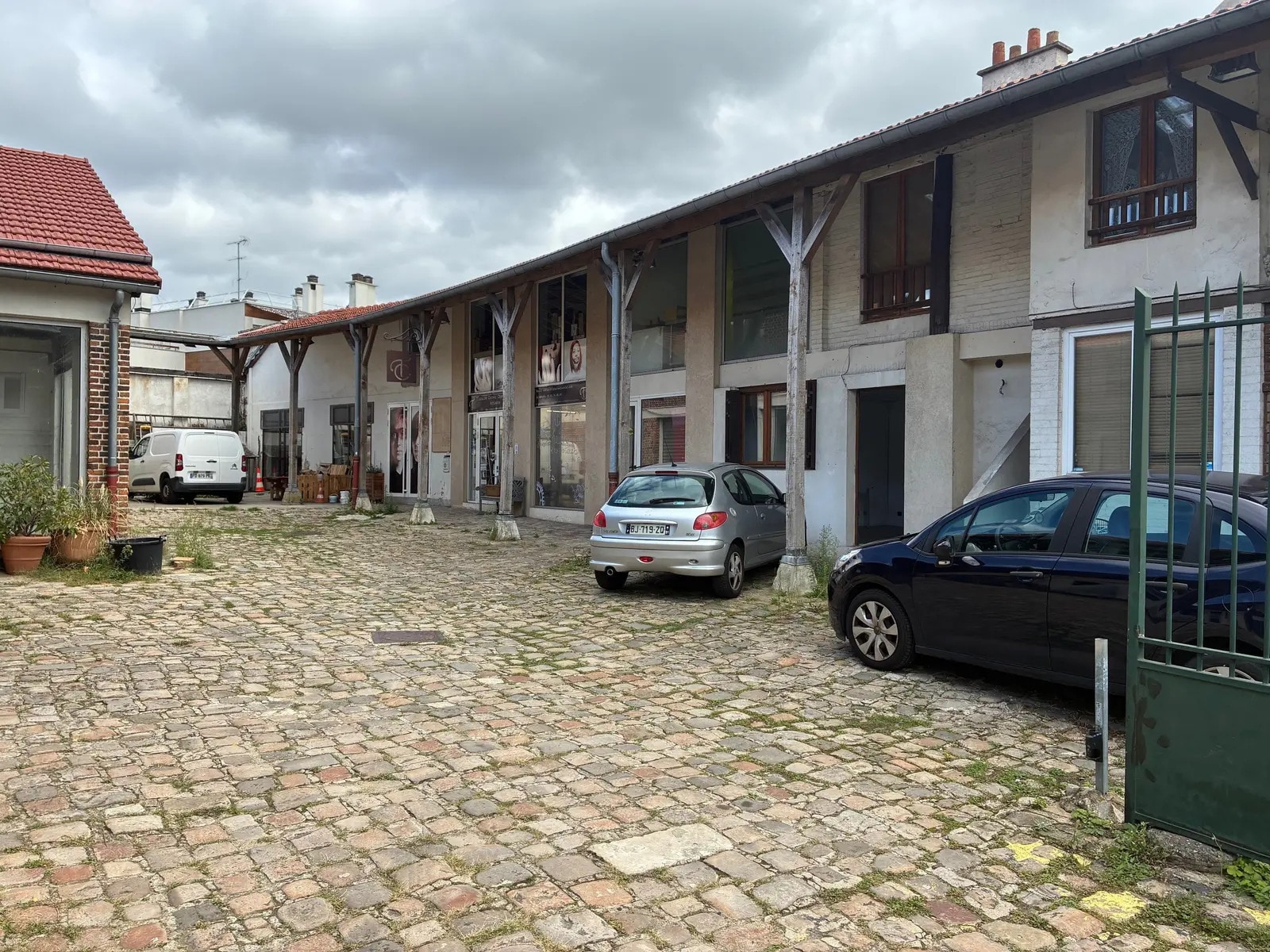 7 Rue La Boissière, Fontenay-aux-Roses to rent Building Photo- Image 1 of 7