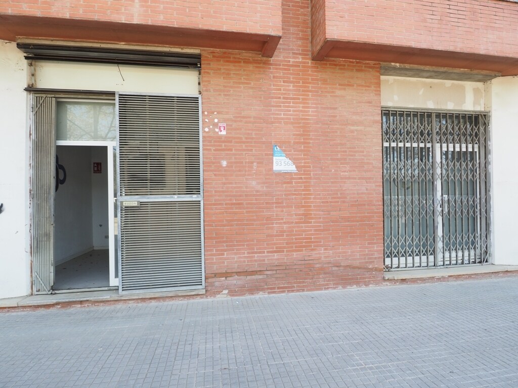 Retail in Granollers, Barcelona to rent Primary Photo- Image 1 of 2