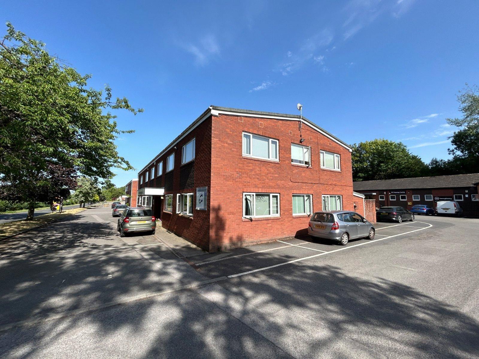 Low Moor Ln, Knaresborough to rent Building Photo- Image 1 of 3
