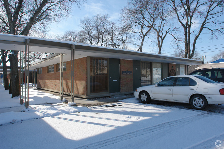 23023 Orchard Lake Rd, Farmington Hills, MI for sale - Primary Photo - Image 1 of 1