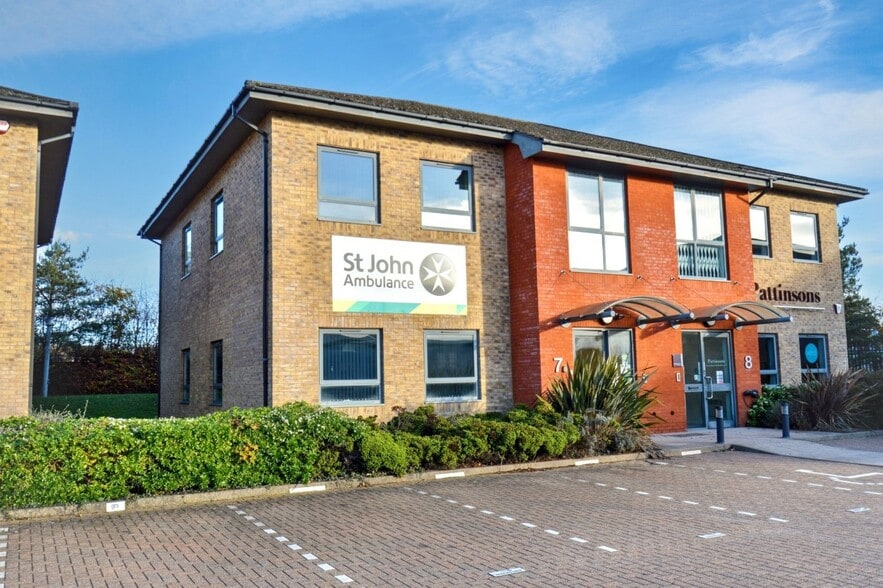 The Courtyard, Nuneaton for sale - Primary Photo - Image 1 of 1