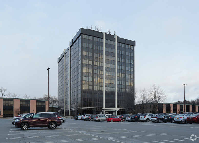 4 Tower Pl, Albany, NY for sale - Primary Photo - Image 1 of 1