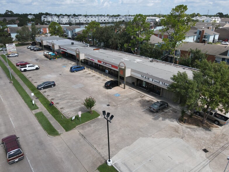 8788 Hammerly Blvd, Houston, TX for rent - Building Photo - Image 1 of 6