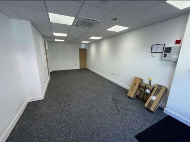 45 Oxford St, Ripley to rent - Interior Photo - Image 3 of 4