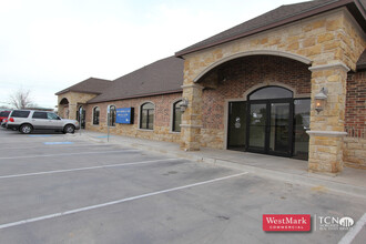 5424 19th St, Lubbock, TX for rent Building Photo- Image 1 of 16