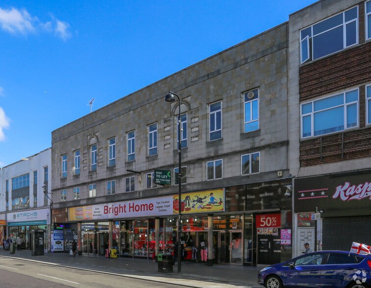 High Rd, London for sale - Primary Photo - Image 1 of 1