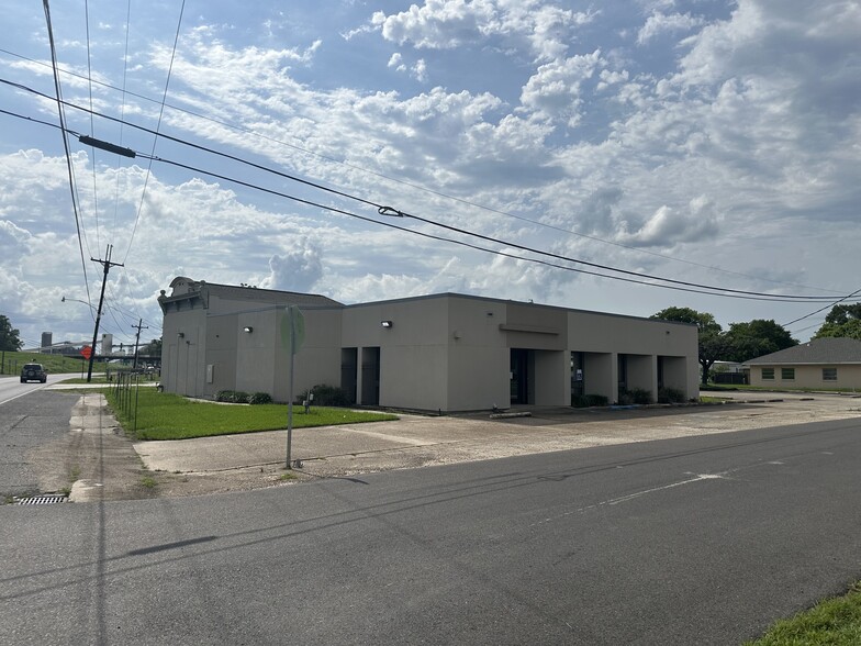 105 W 8th St, Reserve, LA for rent - Building Photo - Image 2 of 10