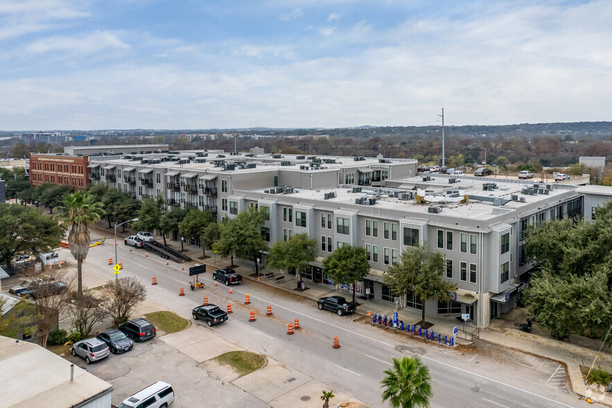 1611 W 5th St, Austin, TX for rent - Building Photo - Image 2 of 11